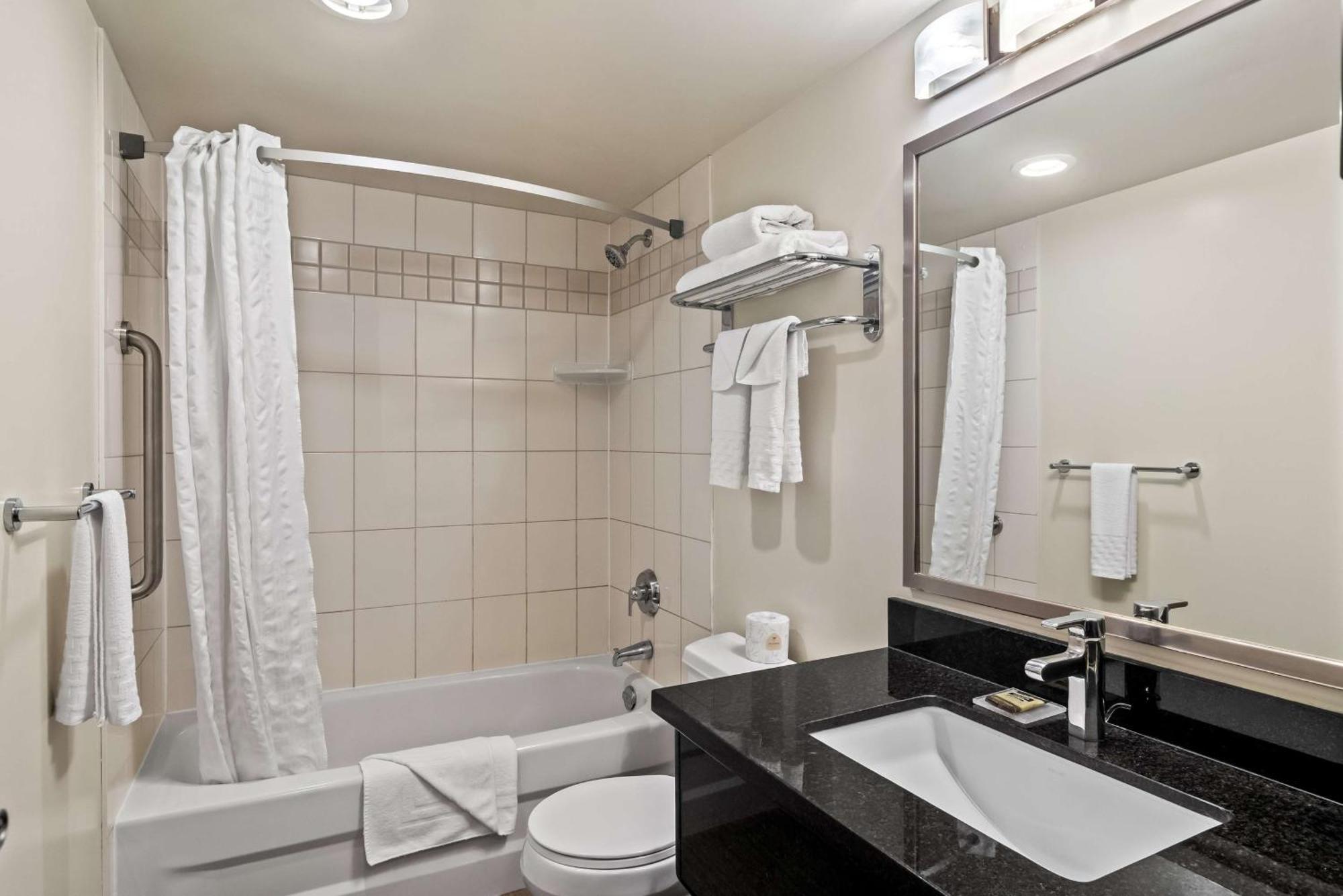Best Western Plus Pitt Meadows Inn & Suites Kültér fotó