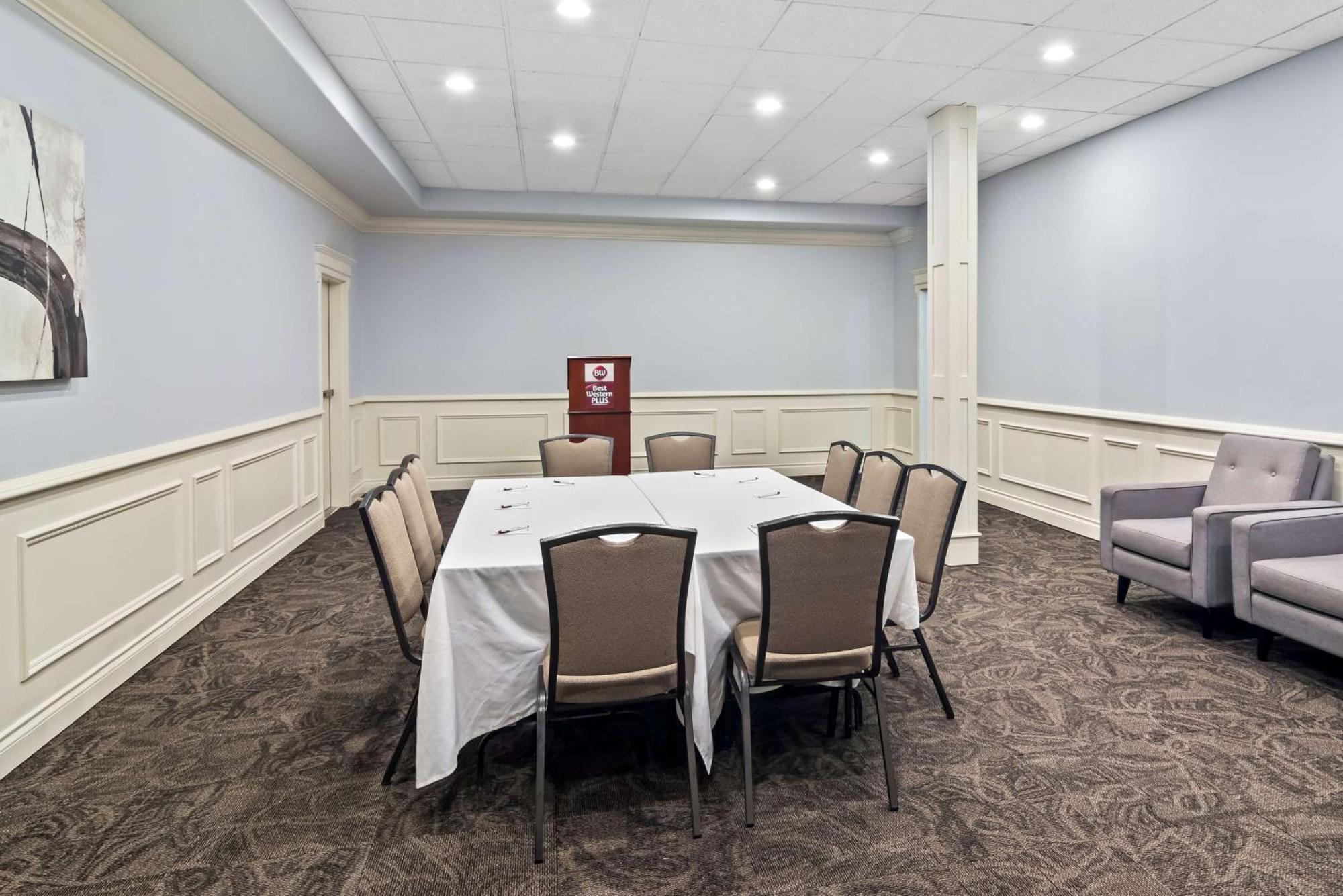 Best Western Plus Pitt Meadows Inn & Suites Kültér fotó